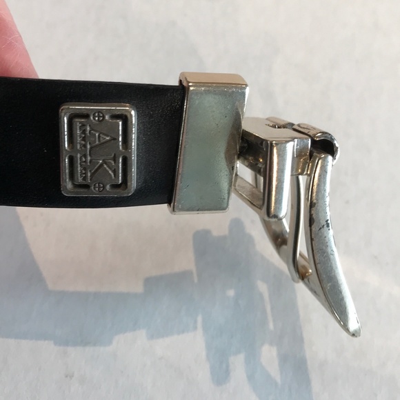 Anne Klein reversible black / brown leather belt, 32 - 36” - Picture 6 of 6